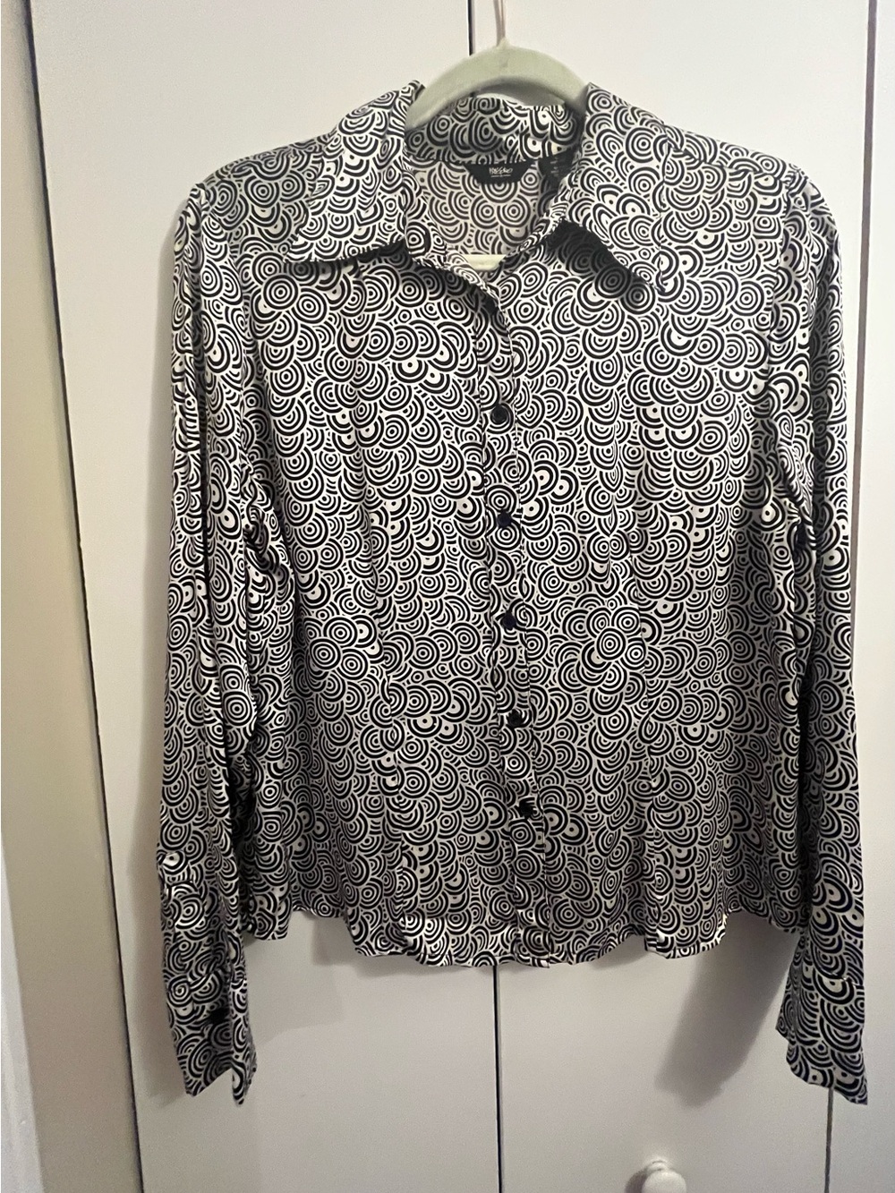 Mossino Black & White Button-Up Shirt. 100% silk. Retro. 70’s. Disco. Whimsy.